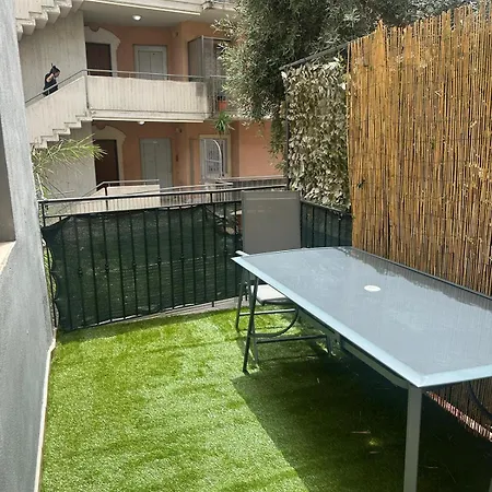 Apartman Missori 1 *